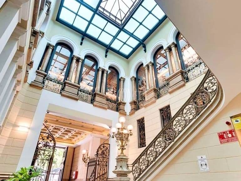 office all inclusive barcelona
